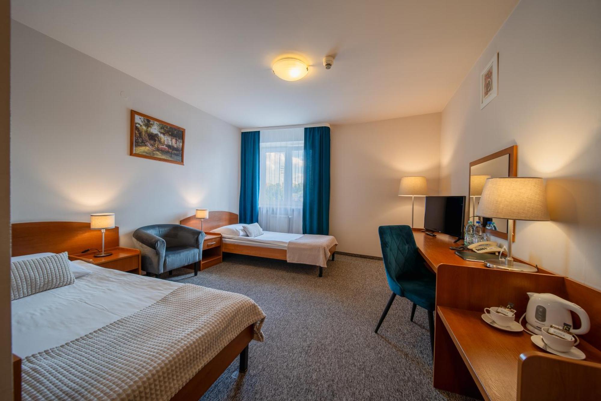Hotel Gromada Radom Centrum Esterno foto