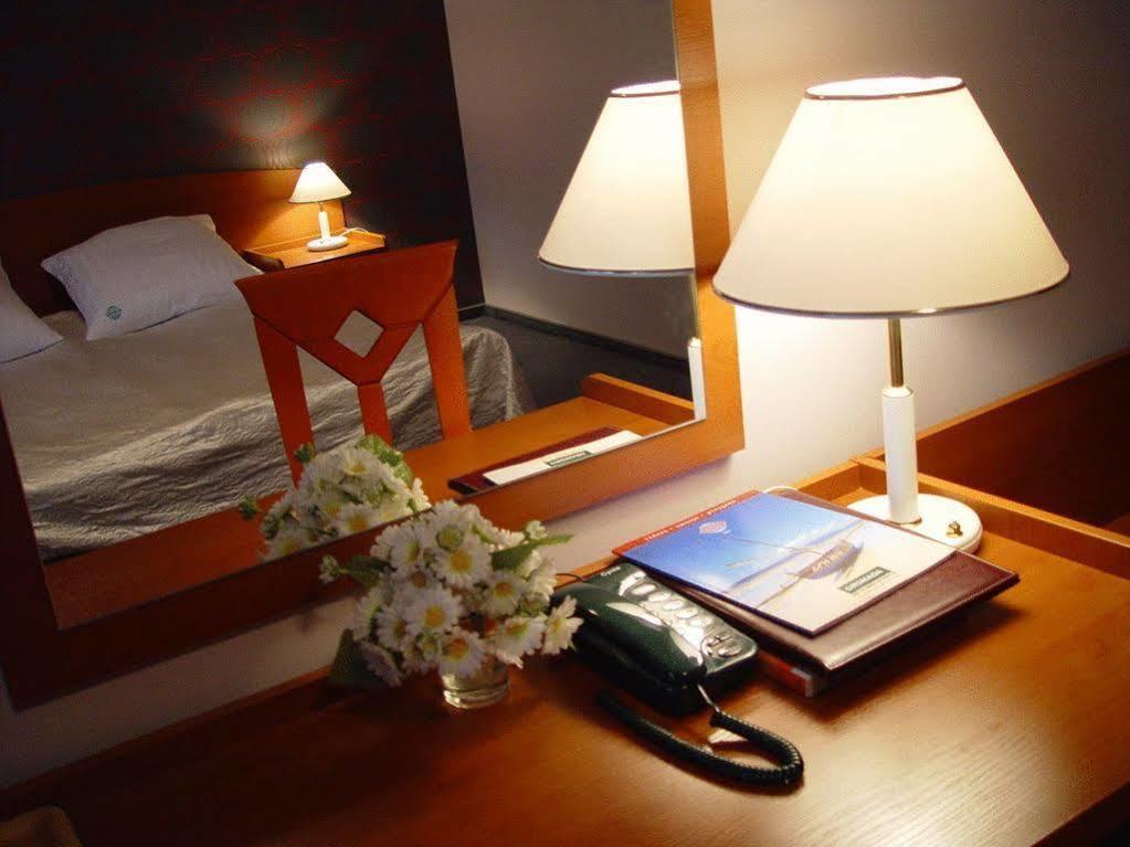 Hotel Gromada Radom Centrum Esterno foto